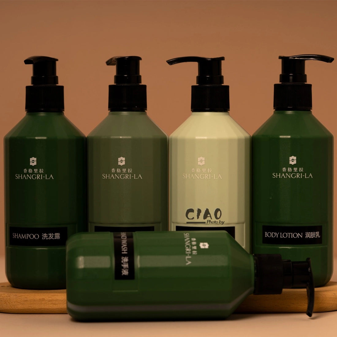 SHANGRI-LA Shampoo &amp; Conditioner &amp;  Body Lotion &amp; Shower Gel 300ML
