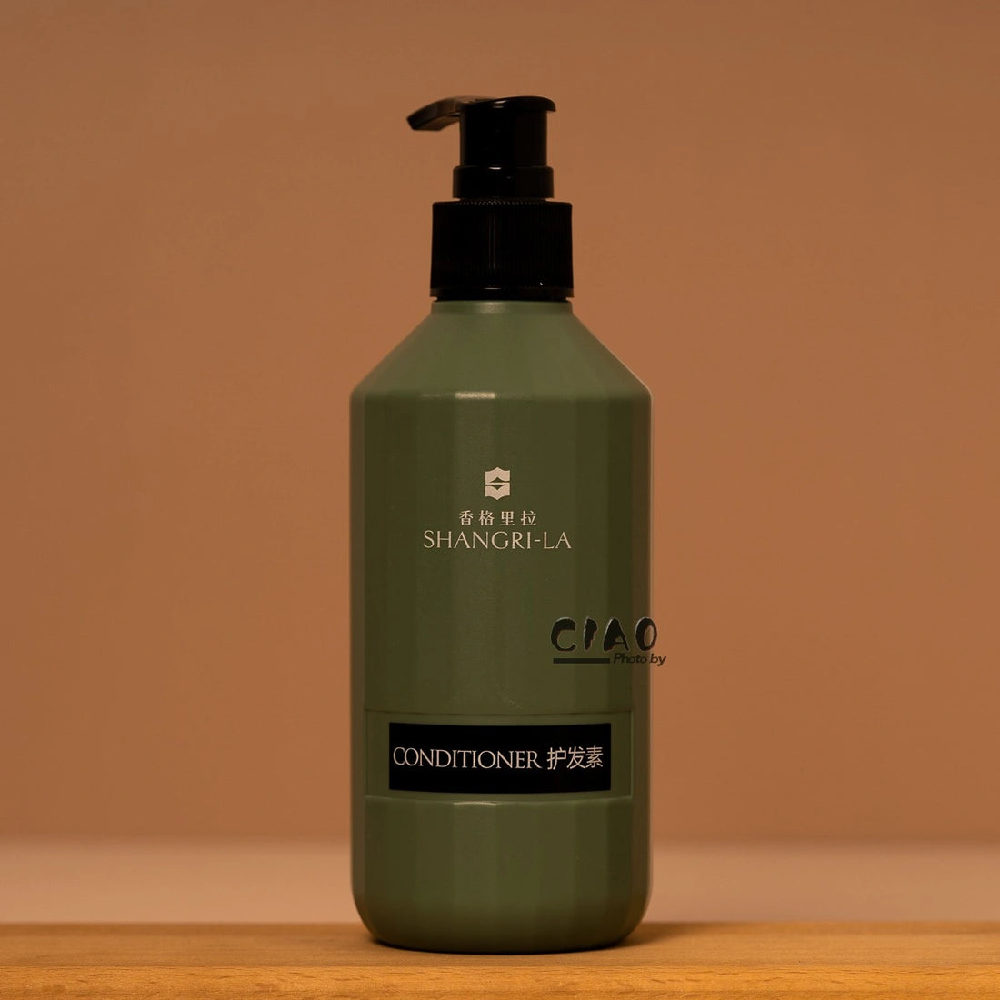 SHANGRI-LA Shampoo &amp; Conditioner &amp;  Body Lotion &amp; Shower Gel 300ML